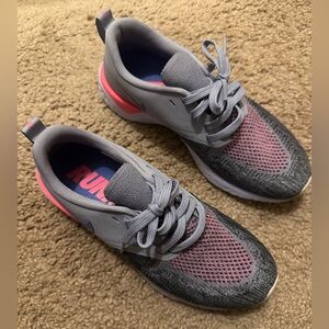 Nike Running Shoes Size 6